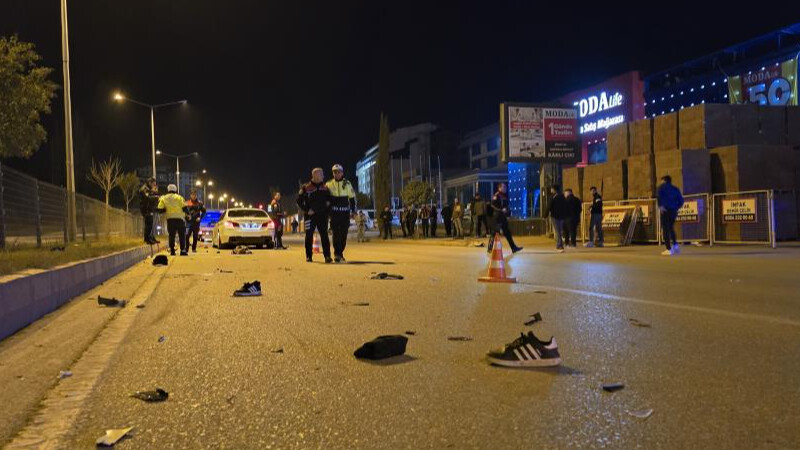 Tokat'ta otomobil motosiklete çarptı, 1 genç canından oldu! Feci kaza kamerada