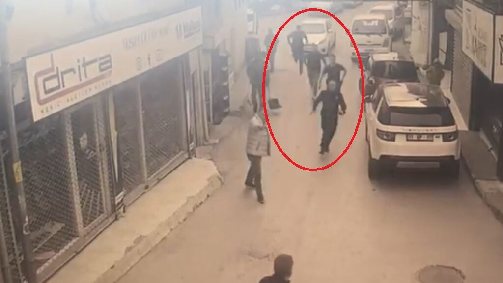 Kıskançlık krizi rehine krizine döndü! Polis etkisiz hale getirdi