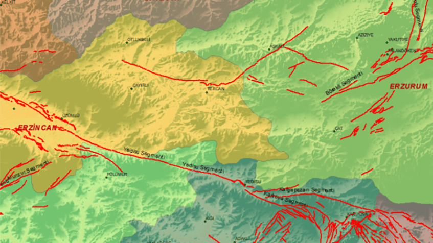 Erzincan'da altın madeninde toprak kayması! Siyanür ve sülfürik asit Fırat Nehri'ne karışır mı? Erzincan'da altın madeninde toprak kayması! Siyanür ve sülfürik asit Fırat Nehri'ne karışır mı?