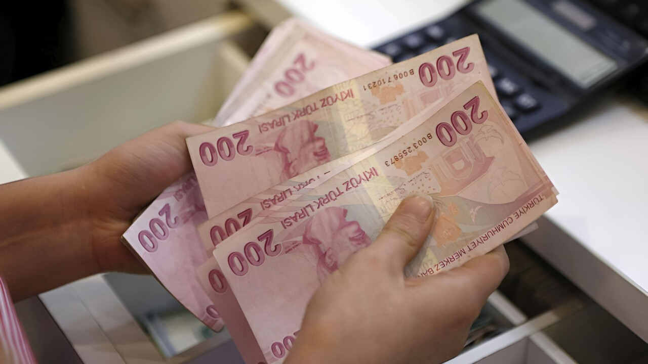 Bakan Işıkhan müjdeyi vermişti! Emekli bayram ikramiyeleri ne kadar olacak? İşte masadaki rakamlar