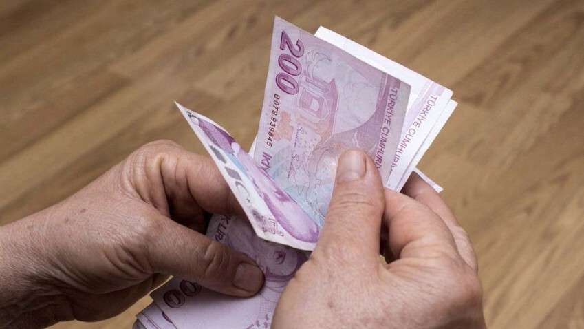 Bakan Işıkhan müjdeyi vermişti! Emekli bayram ikramiyeleri ne kadar olacak? İşte masadaki rakamlar