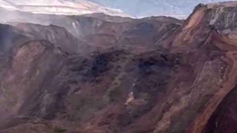 Erzincan'da dağ yürüdü, 9 madenci gömüldü! Ali Yerlikaya dehşete düşüren detayı açıkladı Erzincan'da dağ yürüdü, 9 madenci gömüldü! Ali Yerlikaya dehşete düşüren detayı açıkladı