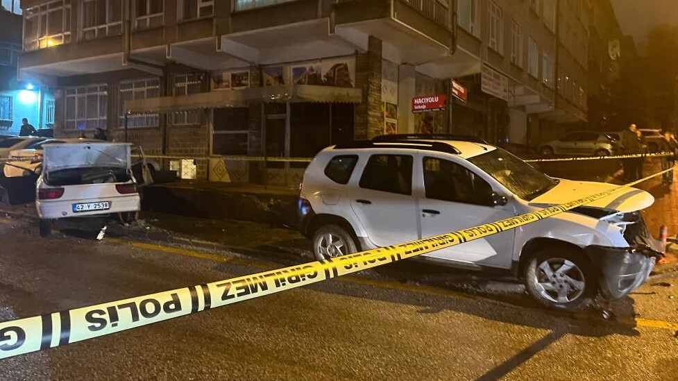 Ankara'da ters yönde giden araç dehşet saçtı: Ölü ve yaralılar var