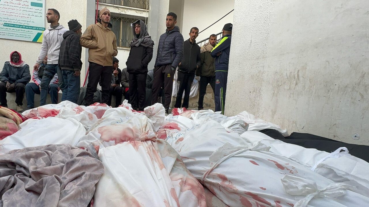 'Refah cehennemi'ni doktorlar anlattı: Bombalanırsak tanınabilelim diye çocuklarımın bileklerine isimlerini yazdım