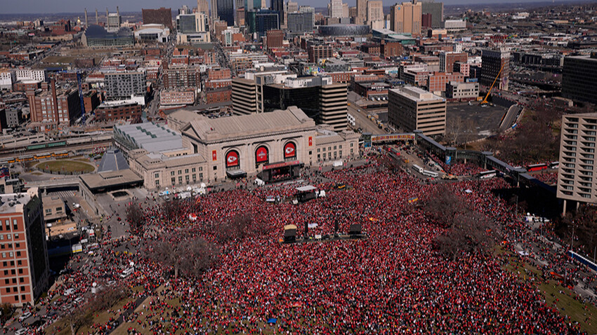 ABD’deki Super Bowl şölenlerinde kalabalığa ateş açıldı: 1 ölü, 14 yaralı