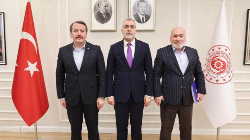 Memur-Sen Genel Başkanı Yalçın, Bakan Işıkhan ile görüştü: 1. Dereceye 3600 Ek Gösterge çalışması hemen başlamalı