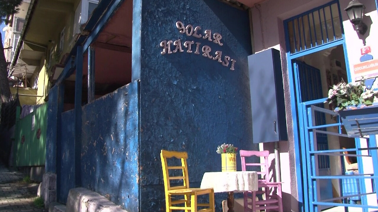 90’lara ücretsiz zaman yolculuğu! Üsküdar’da kurulan evde aklınıza gelen her şey var 90’lara ücretsiz zaman yolculuğu! Üsküdar’da kurulan evde aklınıza gelen her şey var