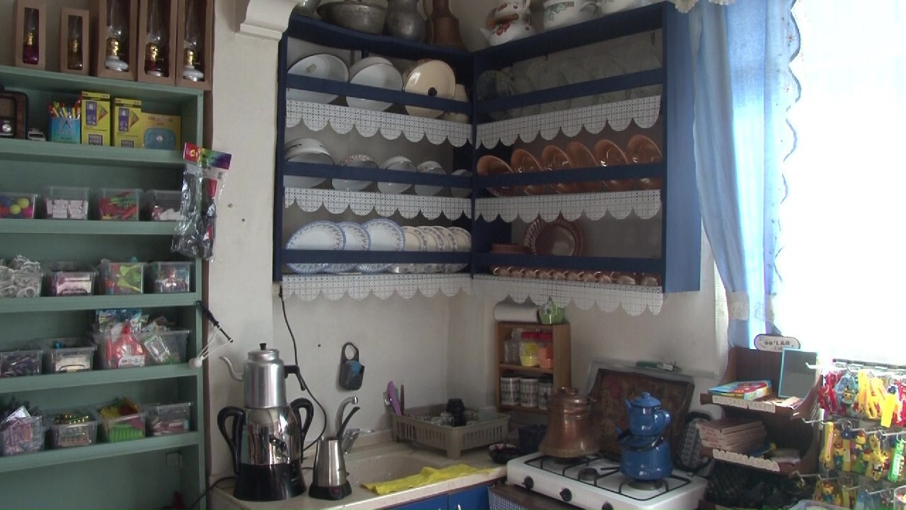 90’lara ücretsiz zaman yolculuğu! Üsküdar’da kurulan evde aklınıza gelen her şey var 90’lara ücretsiz zaman yolculuğu! Üsküdar’da kurulan evde aklınıza gelen her şey var