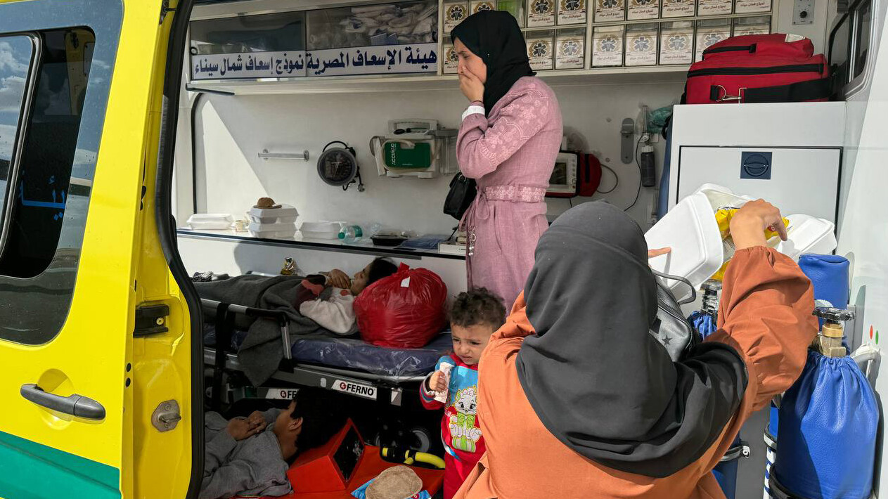 Mısır'a geçişi sağlanan hastalar Türkiye'ye getiriliyor Mısır'a geçişi sağlanan hastalar Türkiye'ye getiriliyor