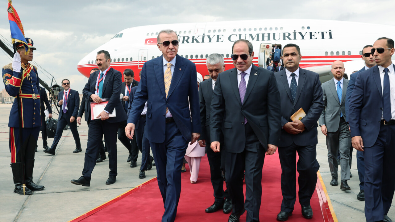 12 yıl sonra tarihi ziyaret! Cumhurbaşkanı Erdoğan'ın Mısır ziyareti dünya basınında yankı uyandırdı