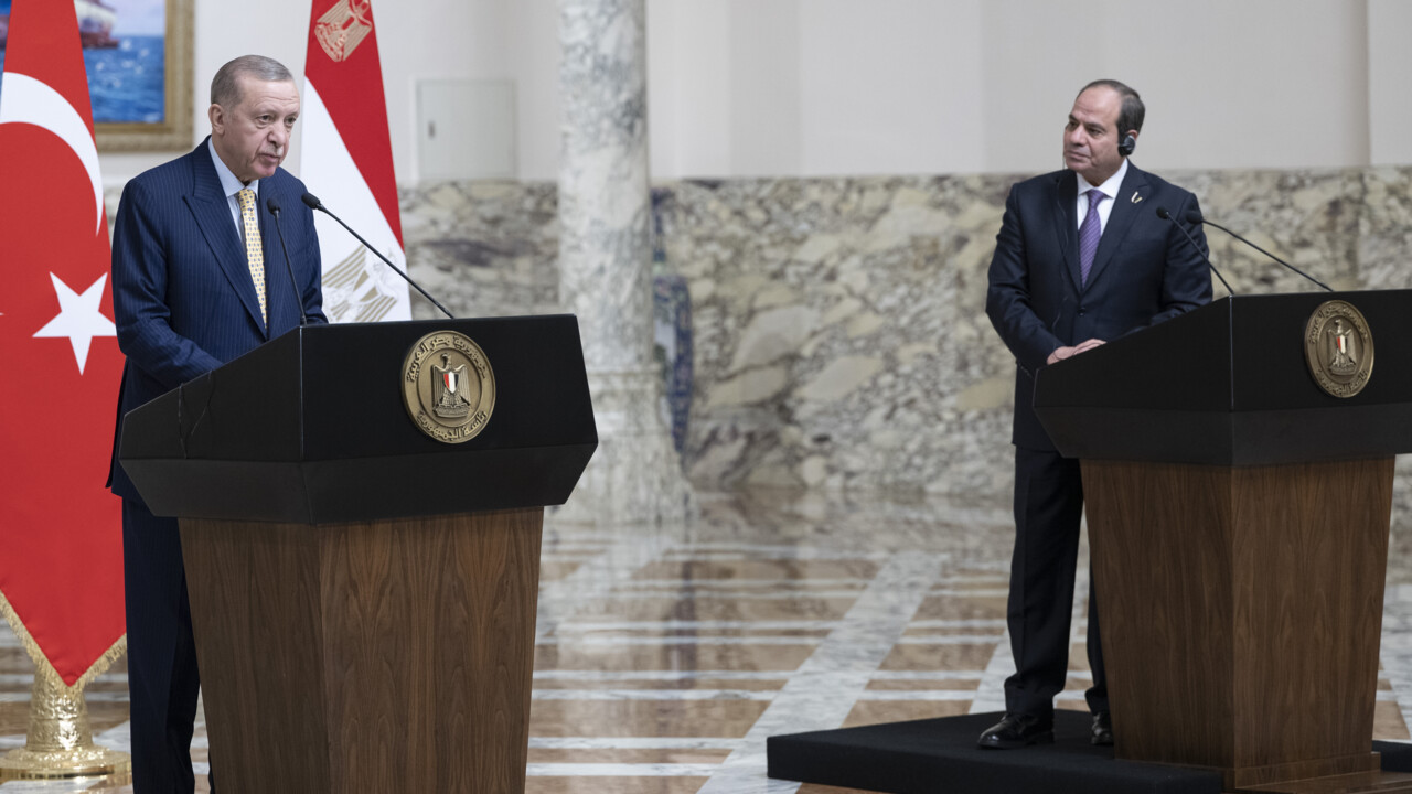 Cumhurbaşkanı Erdoğan'dan Mısır dönüşü önemli açıklamalar! İsrail'e bir kez daha tepki gösterdi Cumhurbaşkanı Erdoğan'dan Mısır dönüşü önemli açıklamalar! İsrail'e bir kez daha tepki gösterdi