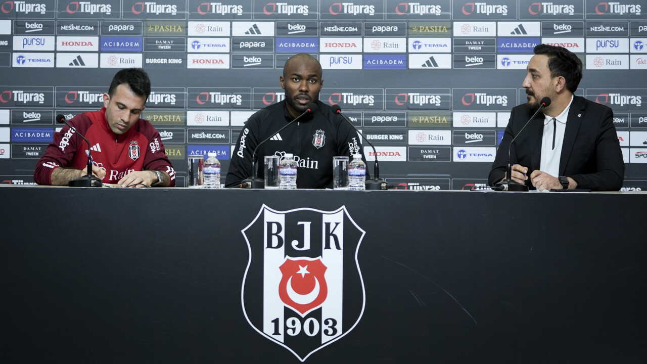 Beşiktaşlı yıldızdan Fenerbahçe itirafı: Teklif aldığını açıkladı