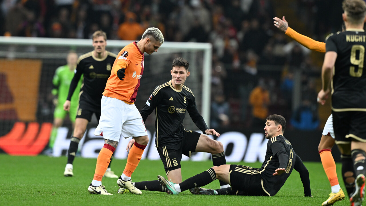 5 gol, 2 kırmızı kart! Galatasaray - Sparta Prag maçı nefes kesti! Icardi son sözü söyledi