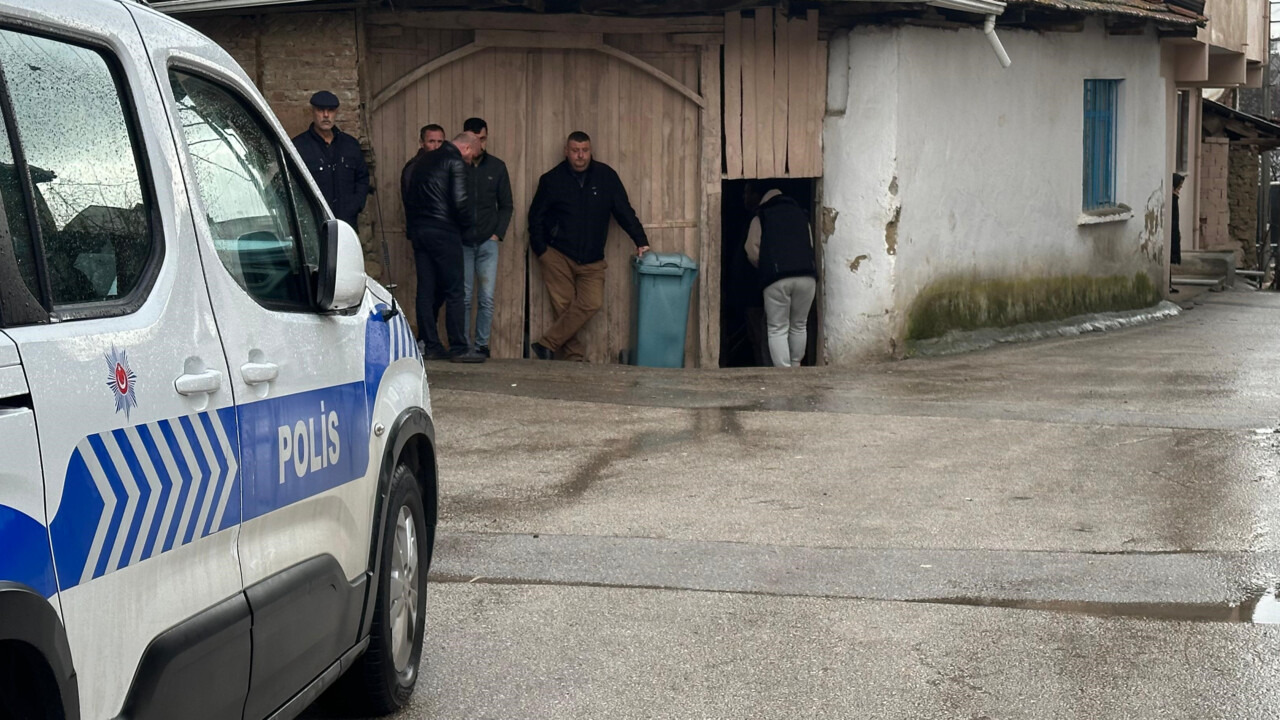 Sobadan sızan zehirli gaz yaşlı çiftin sonu oldu! Çocukları sinir krizi geçirdi Sobadan sızan zehirli gaz yaşlı çiftin sonu oldu! Çocukları sinir krizi geçirdi