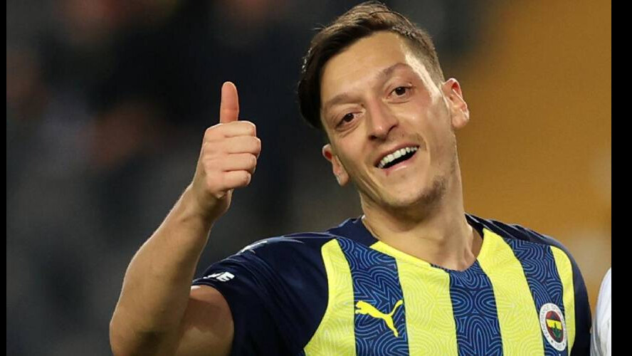 İngiliz basını son dakika olarak duyurdu: Mesut Özil Alman Milli Takımı’na geri dönüyor! İngiliz basını son dakika olarak duyurdu: Mesut Özil Alman Milli Takımı’na geri dönüyor!