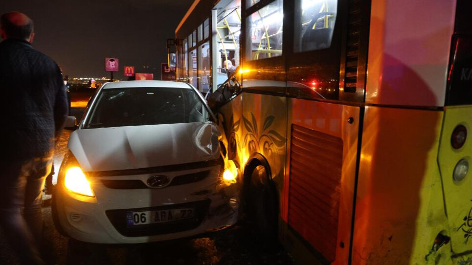 Limon posası yola döküldü, ortalık savaş alanına döndü: Ölü ve yaralılar var