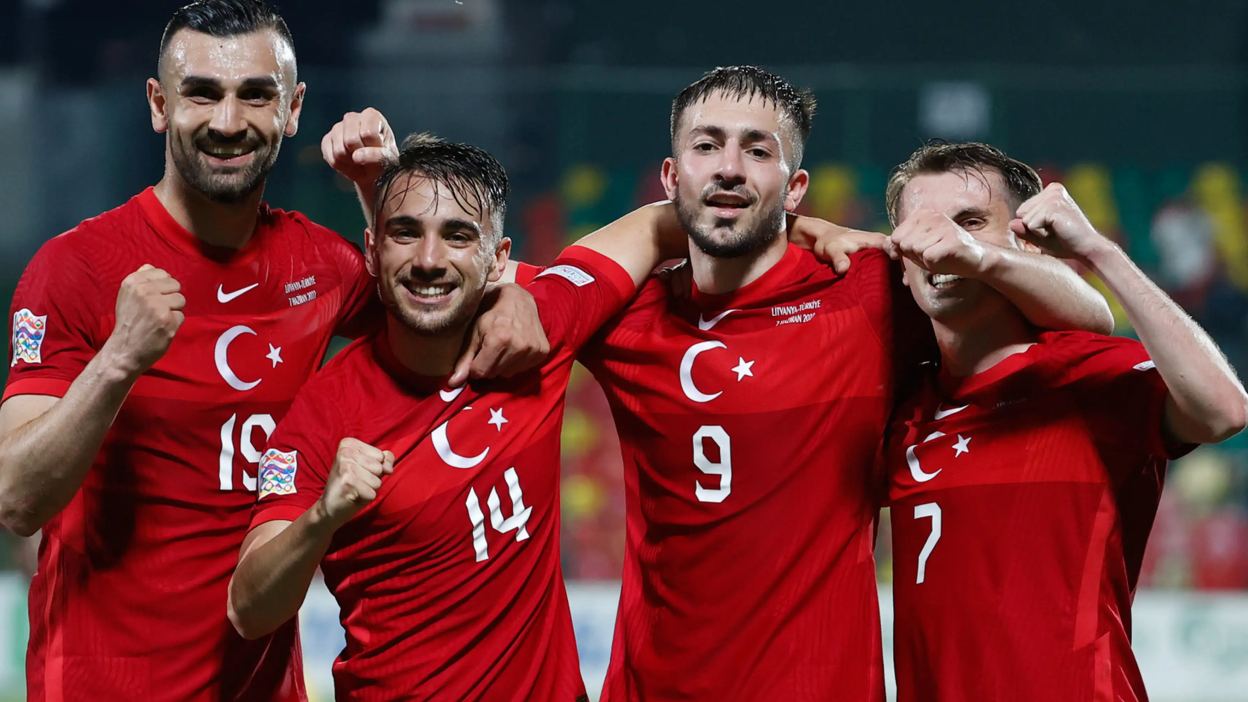 FIFA dünya sıralaması açıklandı! Türkiye 2 basamak yükseldi