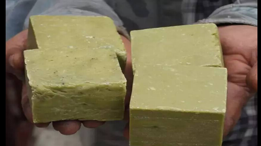 Canan Karatay’ın güzellik sırrı: Sivilceleri anında yok eden sabun, gece yatmadan sürmeniz yeterli!