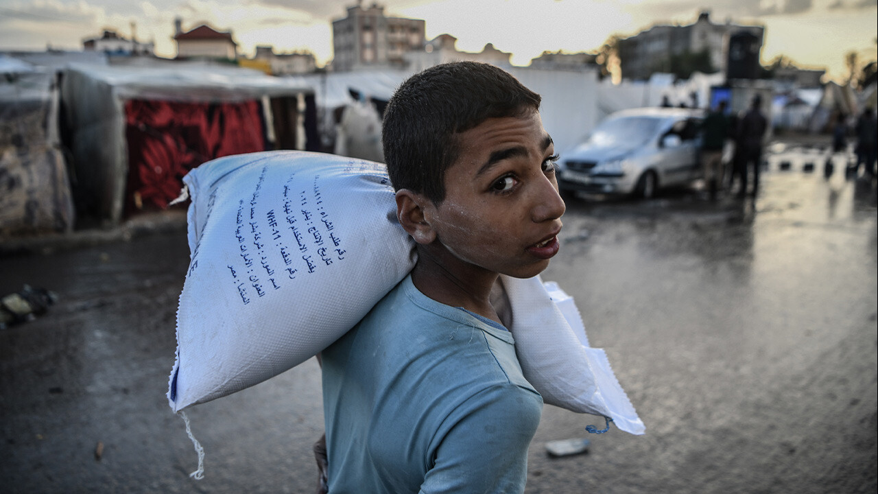 Gazze'de insanlık dramı! Olumsuz hava şartları hayatı daha da zorlaştırdı