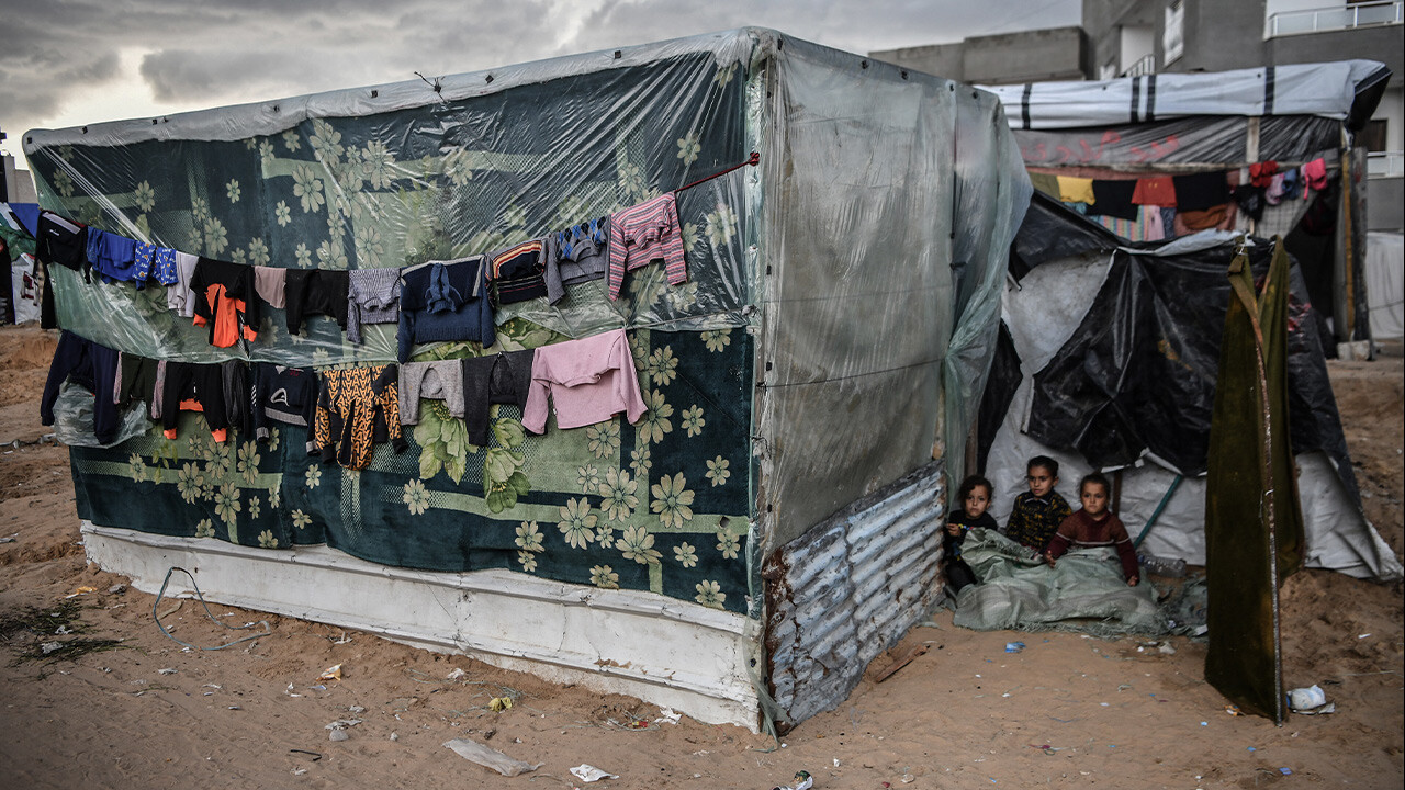 Gazze'de insanlık dramı! Olumsuz hava şartları hayatı daha da zorlaştırdı