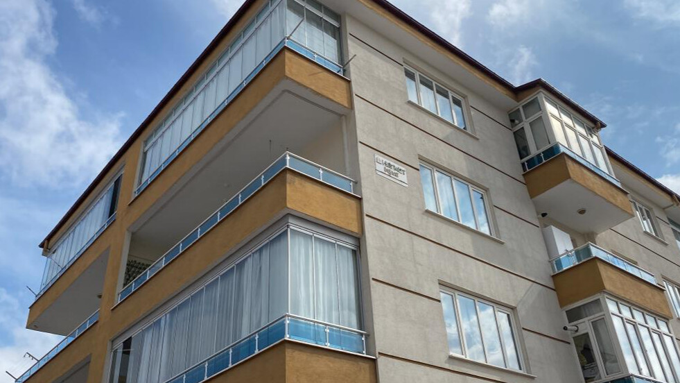 Konya’da bir apartmanda doğalgaz sızdı, 5 kişi hastanelik oldu! Konya’da bir apartmanda doğalgaz sızdı, 5 kişi hastanelik oldu!