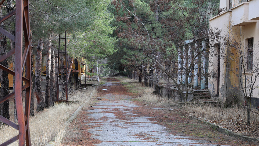 2 bin kişi birden terk etti! Türkiye'nin 'küçük Paris'iydi, şimdilerde adeta Çernobil 2 bin kişi birden terk etti! Türkiye'nin 'küçük Paris'iydi, şimdilerde adeta Çernobil