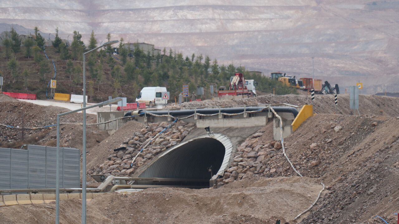 Maden faciasında son durum! Bakan Bayraktar: 6 kardeşimiz dere yatağında, 3 işçi manganez ocağında