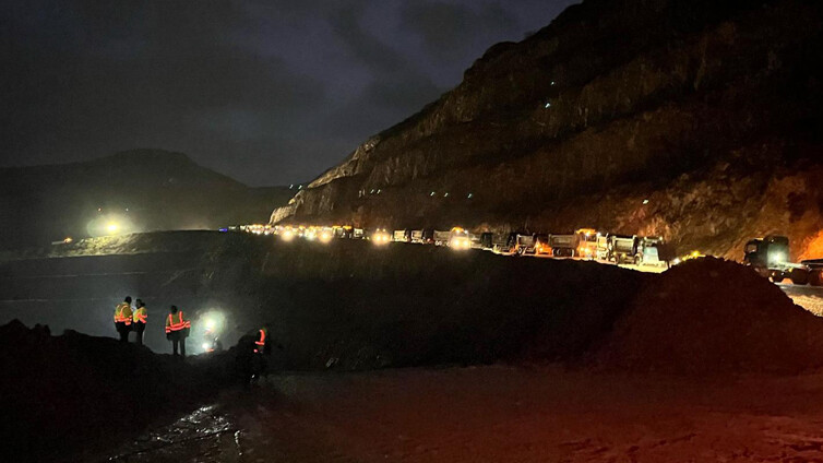210 bin metrekarelik alan didik didik aranıyor! Erzincan'dan yeni görüntüler geldi