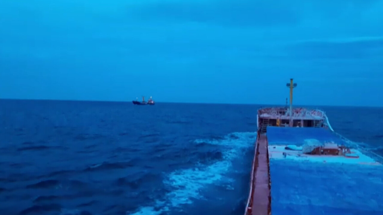 Bursa Valisi Demirtaş, kayıp denizcilerden ikisinin cesedine ulaşıldığı iddiasını yalanladı Bursa Valisi Demirtaş, kayıp denizcilerden ikisinin cesedine ulaşıldığı iddiasını yalanladı