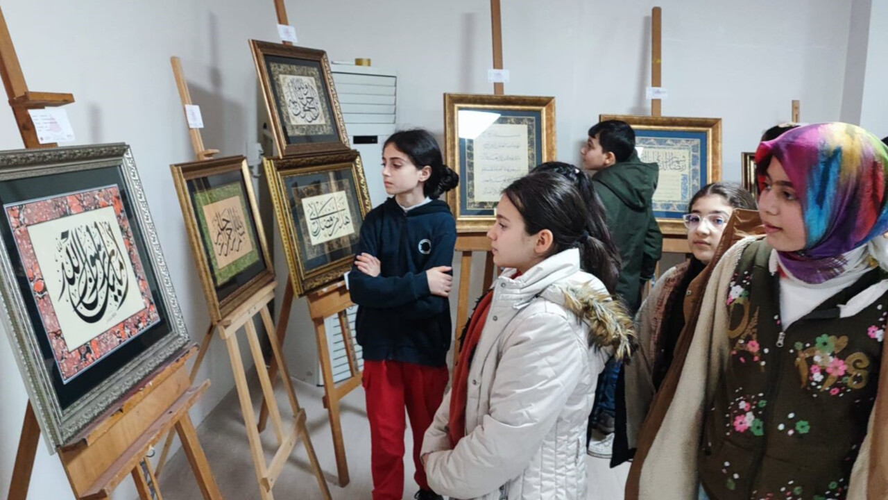 Müftülükten sanat sergisi! Gelirleri Gazze'ye gönderilecek Müftülükten sanat sergisi! Gelirleri Gazze'ye gönderilecek