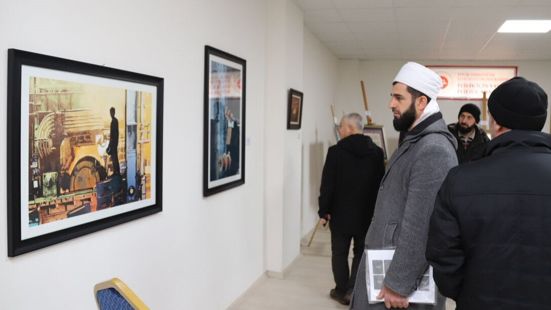 Müftülükten sanat sergisi! Gelirleri Gazze'ye gönderilecek Müftülükten sanat sergisi! Gelirleri Gazze'ye gönderilecek