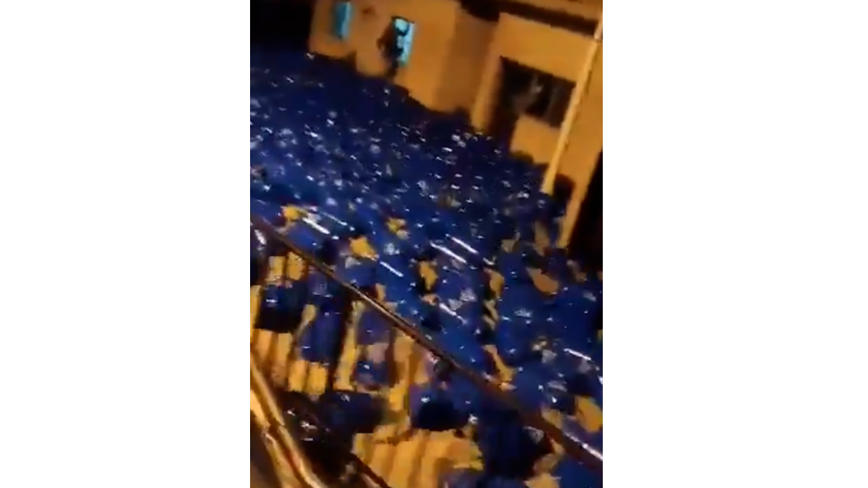 Suriye'de sel felaketi! Binlerce tüp sokaklarda böyle sürüklendi Suriye'de sel felaketi! Binlerce tüp sokaklarda böyle sürüklendi