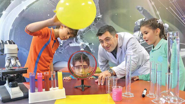 İhlas Eğitim Kurumları Genel Müdürü Bedri Yeltekin: Binden fazla okulun kapanma tehlikesi var