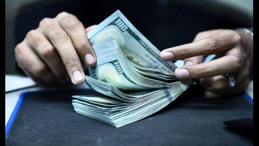 Ünlü ekonomistten ürküten dolar tahmini! Seçim sonrasını işaret edip oran verdi Ünlü ekonomistten ürküten dolar tahmini! Seçim sonrasını işaret edip oran verdi