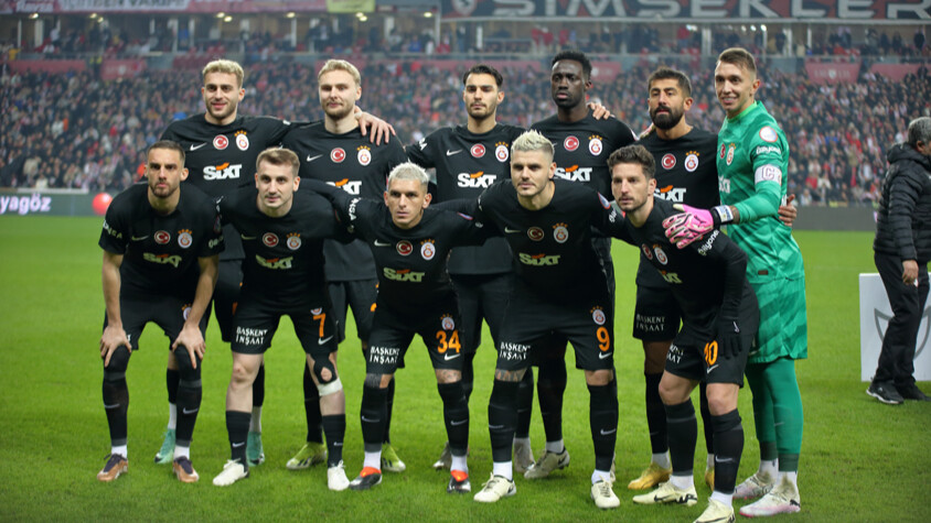 İcardi, Muslera ve Mertens'te son dakika! 'İstanbul'a yerleşmeyi düşünüyor'