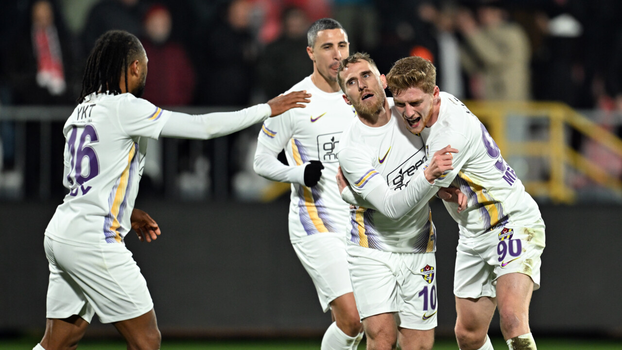 Caner Erkin'in frikik golü mest etti! Eyüpspor, Ümraniyespor'u farklı geçti Caner Erkin'in frikik golü mest etti! Eyüpspor, Ümraniyespor'u farklı geçti