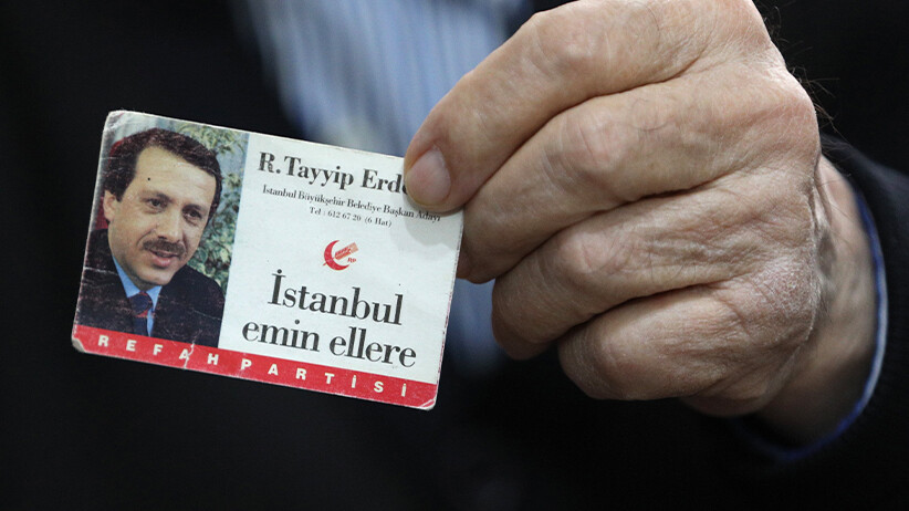 Murat Kurum'u çaya davet eden vatandaşın cebinden çıkan kartvizit şaşırttı