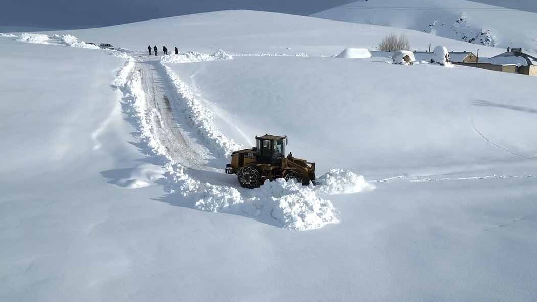Metrelerce karın içinde bir başlarına yaşıyorlar: Dedemden babama ondan da bana kaldı