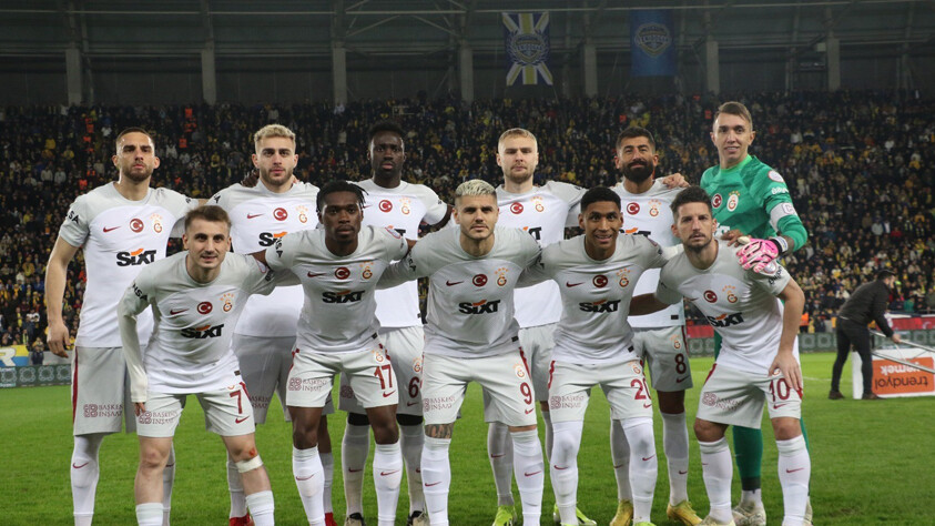 'Okan Buruk 4 ay sonra Davinson Sanchez'i Galatasaray'da tutamaz' 'Okan Buruk 4 ay sonra Davinson Sanchez'i Galatasaray'da tutamaz'