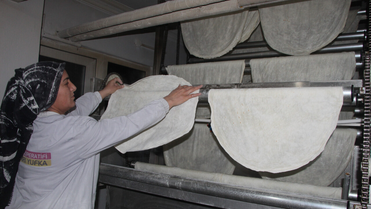 Aldıkları karar hayatlarını değiştirdi! Günde 350 kilo üretip zincir marketlere satıyorlar