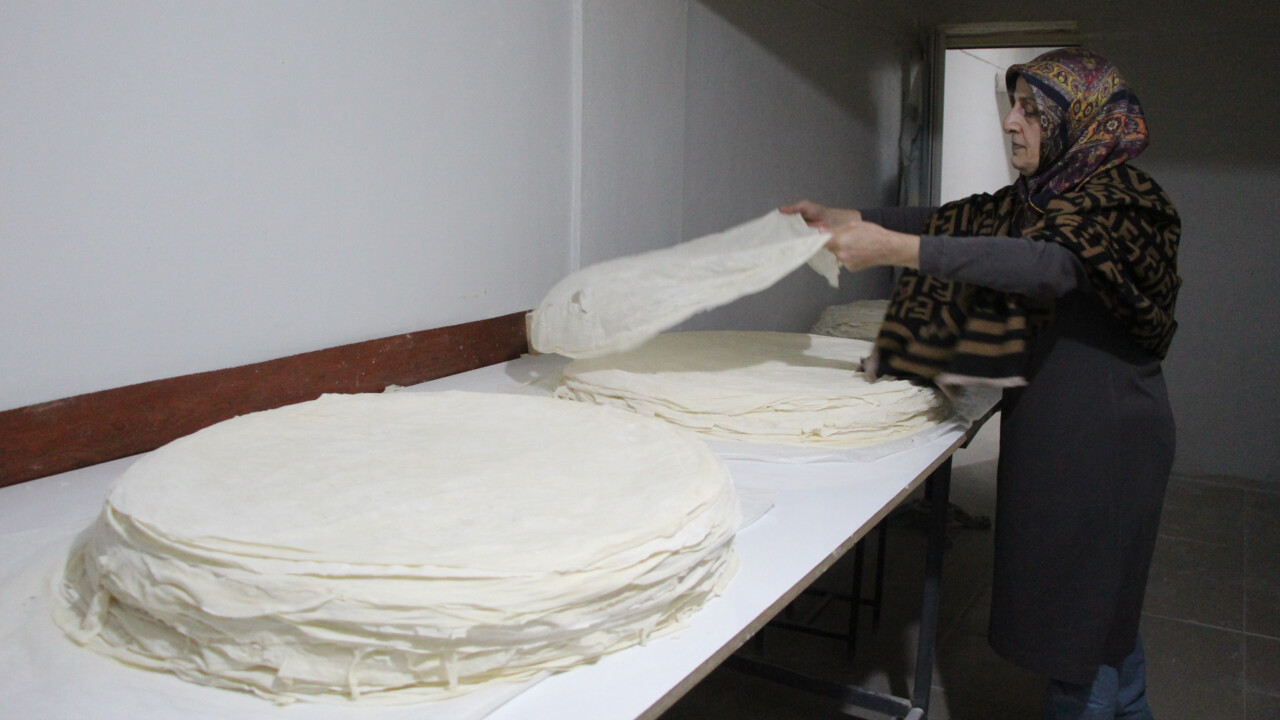 Aldıkları karar hayatlarını değiştirdi! Günde 350 kilo üretip zincir marketlere satıyorlar