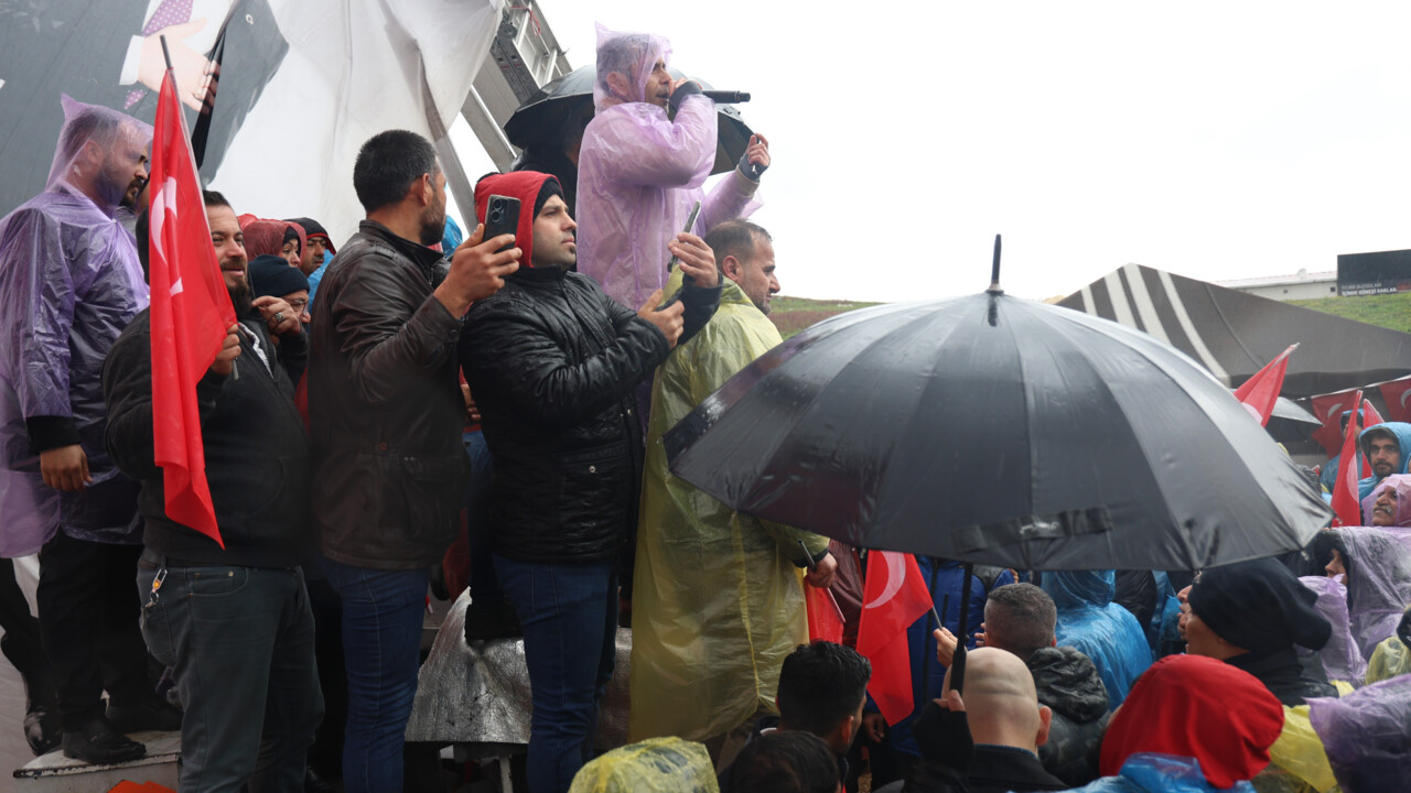 Hataylılardan CHP'de adaylığı tartışılan Lütfü Savaş'a destek: Böyle başkan Hatay'a gelmedi Hataylılardan CHP'de adaylığı tartışılan Lütfü Savaş'a destek: Böyle başkan Hatay'a gelmedi