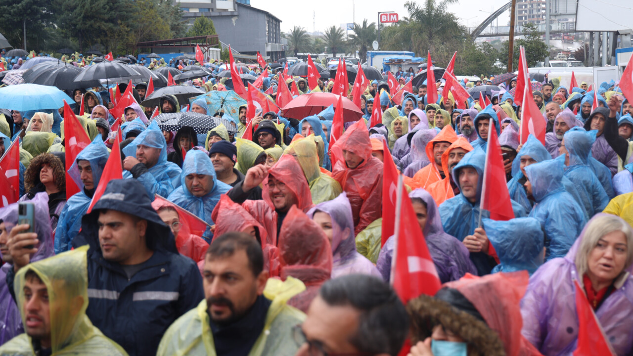 Hataylılardan CHP'de adaylığı tartışılan Lütfü Savaş'a destek: Böyle başkan Hatay'a gelmedi Hataylılardan CHP'de adaylığı tartışılan Lütfü Savaş'a destek: Böyle başkan Hatay'a gelmedi