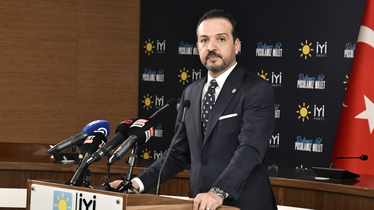 İyi Parti'den CHP'ye yapay zeka göndermesi: Bu anlayışı Akşener getirdiğinde yapsalardı... İyi Parti'den CHP'ye yapay zeka göndermesi: Bu anlayışı Akşener getirdiğinde yapsalardı...