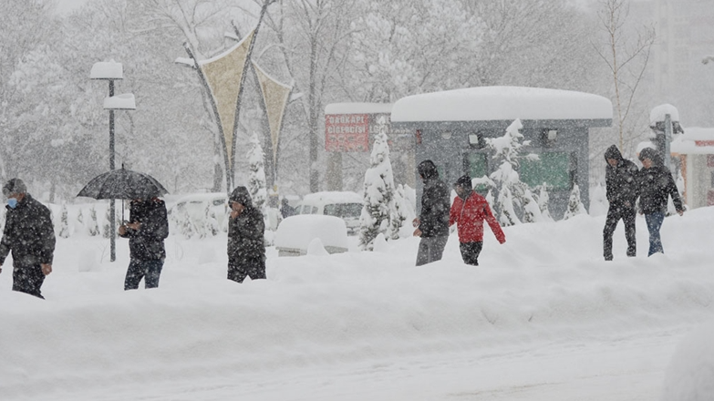 Uzman isim uyardı: Soğuk hava kalp krizi riskini artırıyor