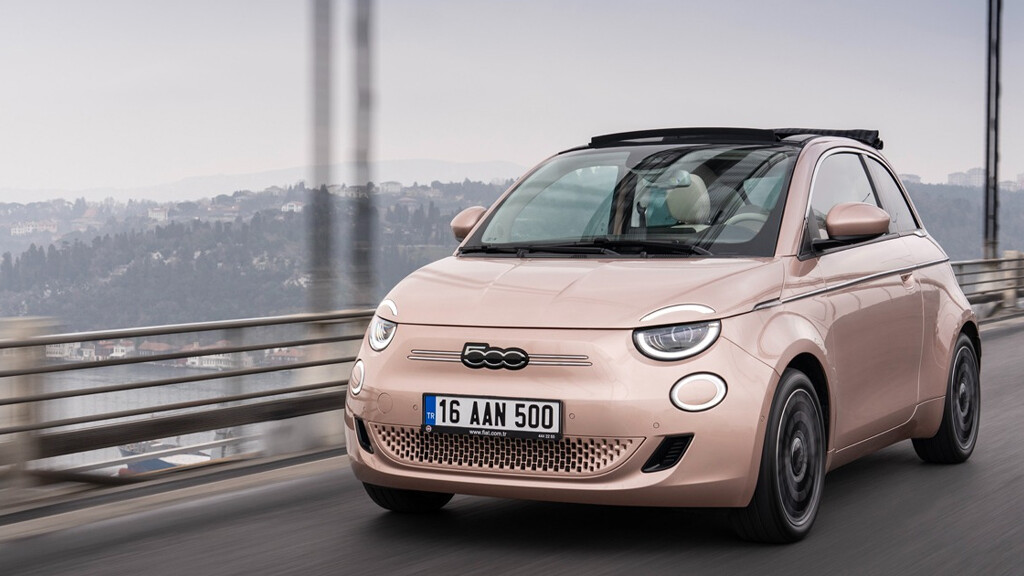 Lüks otomobillerde rüzgar tersine döndü! Sıfır faizli kampanya dönemi Lüks otomobillerde rüzgar tersine döndü! Sıfır faizli kampanya dönemi