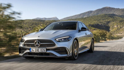 Lüks otomobillerde rüzgar tersine döndü! Sıfır faizli kampanya dönemi Lüks otomobillerde rüzgar tersine döndü! Sıfır faizli kampanya dönemi