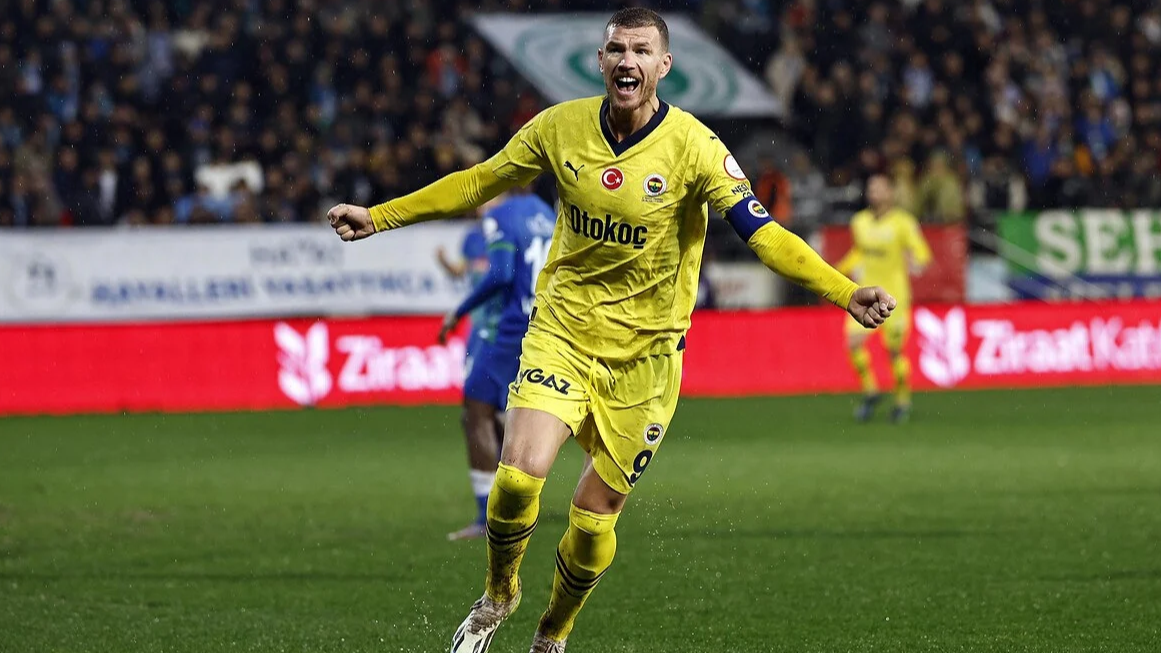 Fenerbahçe'de hesap ödendi! Alanya maçındaki eleştiri yağmuru Rize'de alkışa döndü