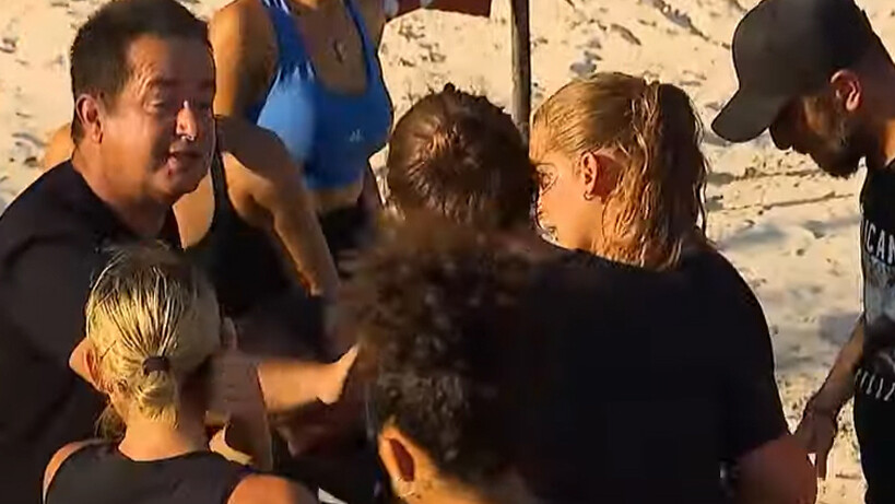 Survivor All Star’da büyük kavga: Hakan ile Ogeday birbirine girdi, Acun Ilıcalı'nın müdahalesi gecikmedi Survivor All Star’da büyük kavga: Hakan ile Ogeday birbirine girdi, Acun Ilıcalı'nın müdahalesi gecikmedi