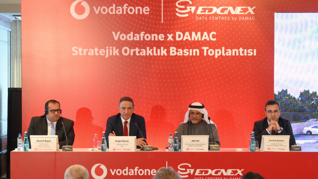 Vodafone ve DAMAC'tan İzmir'de 100 milyon dolarlık veri merkezi yatırımı! Vodafone ve DAMAC'tan İzmir'de 100 milyon dolarlık veri merkezi yatırımı!